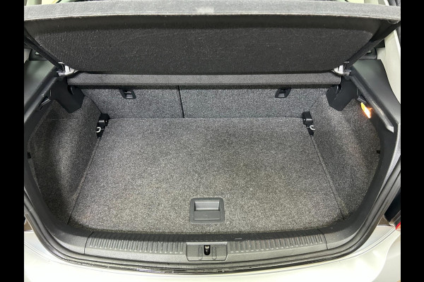 Volkswagen Polo Occasion 1.2 TSI Comfortline | Grijs | Airco | Tweedehands Volkswagen Polo | Zwarte velgen | Carplay