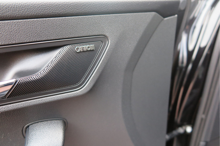 Škoda Karoq 1.5 TSI ACT 150pk Sportline Business Stoelverwarming , Led verlichting , DAB+ radio , Carplay ,Canton sound systeem, Achteruitrijcamera , Parkeersensoren ,Electr. achterklep ,etc. Škoda Karoq 1.5 TSI ACT 150pk Sportline Business Stoelverwarming , Led verlichting , DAB+ radio , Carplay ,Canton sound systeem, Achteruitrijcamera , Parkeersensoren ,Electr. achterklep ,etc.