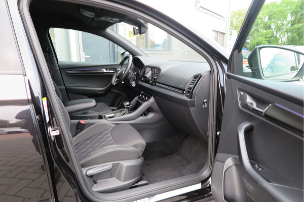 Škoda Karoq 1.5 TSI ACT 150pk Sportline Business Stoelverwarming , Led verlichting , DAB+ radio , Carplay ,Canton sound systeem, Achteruitrijcamera , Parkeersensoren ,Electr. achterklep ,etc. Škoda Karoq 1.5 TSI ACT 150pk Sportline Business Stoelverwarming , Led verlichting , DAB+ radio , Carplay ,Canton sound systeem, Achteruitrijcamera , Parkeersensoren ,Electr. achterklep ,etc.