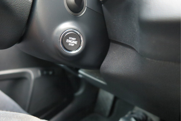 Škoda Karoq 1.5 TSI ACT 150pk Sportline Business Stoelverwarming , Led verlichting , DAB+ radio , Carplay ,Canton sound systeem, Achteruitrijcamera , Parkeersensoren ,Electr. achterklep ,etc. Škoda Karoq 1.5 TSI ACT 150pk Sportline Business Stoelverwarming , Led verlichting , DAB+ radio , Carplay ,Canton sound systeem, Achteruitrijcamera , Parkeersensoren ,Electr. achterklep ,etc.