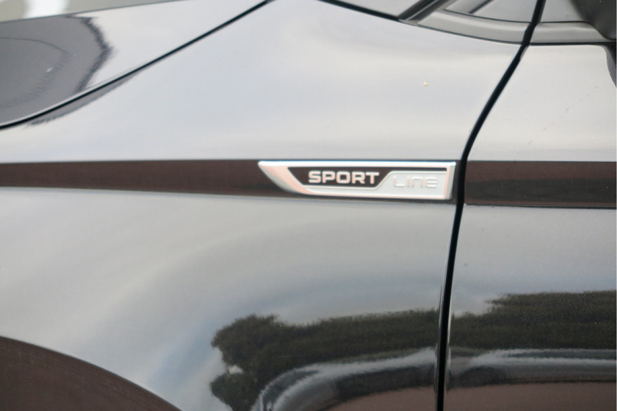 Škoda Karoq 1.5 TSI ACT 150pk Sportline Business Stoelverwarming , Led verlichting , DAB+ radio , Carplay ,Canton sound systeem, Achteruitrijcamera , Parkeersensoren ,Electr. achterklep ,etc. Škoda Karoq 1.5 TSI ACT 150pk Sportline Business Stoelverwarming , Led verlichting , DAB+ radio , Carplay ,Canton sound systeem, Achteruitrijcamera , Parkeersensoren ,Electr. achterklep ,etc.