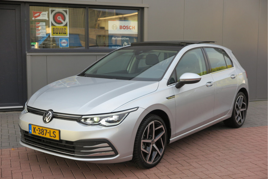 Volkswagen Golf 1.5 eTSI 150pk DSG 1st Edition ,. Pano, Virtual cockpit, LED verl. Electr. bestuurdersstoel met massage , Navigatie , DAB+ Carplay,  Stoelverw etc. Volkswagen Golf 1.5 eTSI 150pk DSG 1st Edition ,. Pano, Virtual cockpit, LED verl. Electr. bestuurdersstoel met massage , Navigatie , DAB+ Carplay,  Stoelverw etc.