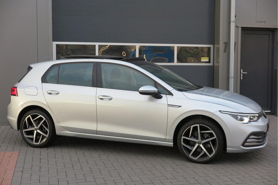 Volkswagen Golf 1.5 eTSI 150pk DSG 1st Edition ,. Pano, Virtual cockpit, LED verl. Electr. bestuurdersstoel met massage , Navigatie , DAB+ Carplay,  Stoelverw etc. Volkswagen Golf 1.5 eTSI 150pk DSG 1st Edition ,. Pano, Virtual cockpit, LED verl. Electr. bestuurdersstoel met massage , Navigatie , DAB+ Carplay,  Stoelverw etc.