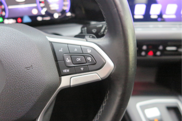 Volkswagen Golf 1.5 eTSI 150pk DSG 1st Edition ,. Pano, Virtual cockpit, LED verl. Electr. bestuurdersstoel met massage , Navigatie , DAB+ Carplay,  Stoelverw etc. Volkswagen Golf 1.5 eTSI 150pk DSG 1st Edition ,. Pano, Virtual cockpit, LED verl. Electr. bestuurdersstoel met massage , Navigatie , DAB+ Carplay,  Stoelverw etc.