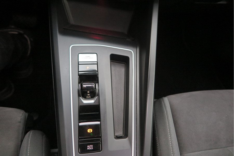 Volkswagen Golf 1.5 eTSI 150pk DSG 1st Edition ,. Pano, Virtual cockpit, LED verl. Electr. bestuurdersstoel met massage , Navigatie , DAB+ Carplay,  Stoelverw etc. Volkswagen Golf 1.5 eTSI 150pk DSG 1st Edition ,. Pano, Virtual cockpit, LED verl. Electr. bestuurdersstoel met massage , Navigatie , DAB+ Carplay,  Stoelverw etc.