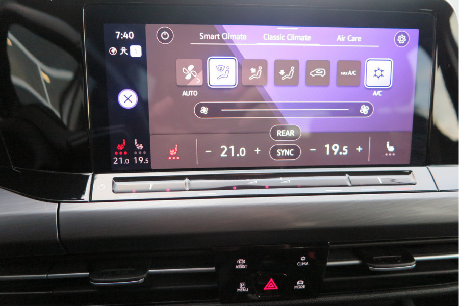 Volkswagen Golf 1.5 eTSI 150pk DSG 1st Edition ,. Pano, Virtual cockpit, LED verl. Electr. bestuurdersstoel met massage , Navigatie , DAB+ Carplay,  Stoelverw etc. Volkswagen Golf 1.5 eTSI 150pk DSG 1st Edition ,. Pano, Virtual cockpit, LED verl. Electr. bestuurdersstoel met massage , Navigatie , DAB+ Carplay,  Stoelverw etc.