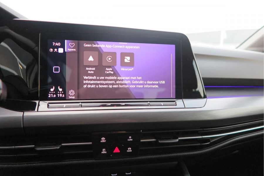 Volkswagen Golf 1.5 eTSI 150pk DSG 1st Edition ,. Pano, Virtual cockpit, LED verl. Electr. bestuurdersstoel met massage , Navigatie , DAB+ Carplay,  Stoelverw etc. Volkswagen Golf 1.5 eTSI 150pk DSG 1st Edition ,. Pano, Virtual cockpit, LED verl. Electr. bestuurdersstoel met massage , Navigatie , DAB+ Carplay,  Stoelverw etc.