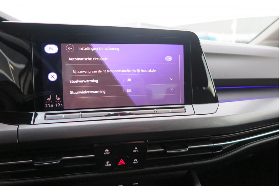 Volkswagen Golf 1.5 eTSI 150pk DSG 1st Edition ,. Pano, Virtual cockpit, LED verl. Electr. bestuurdersstoel met massage , Navigatie , DAB+ Carplay,  Stoelverw etc. Volkswagen Golf 1.5 eTSI 150pk DSG 1st Edition ,. Pano, Virtual cockpit, LED verl. Electr. bestuurdersstoel met massage , Navigatie , DAB+ Carplay,  Stoelverw etc.