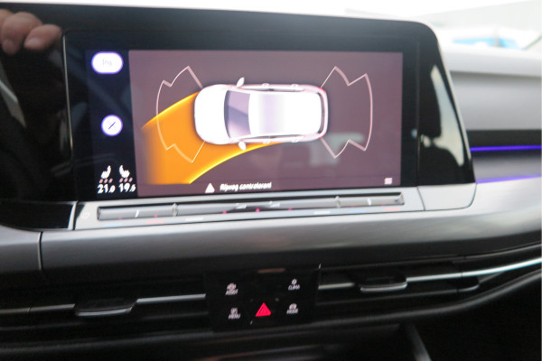 Volkswagen Golf 1.5 eTSI 150pk DSG 1st Edition ,. Pano, Virtual cockpit, LED verl. Electr. bestuurdersstoel met massage , Navigatie , DAB+ Carplay,  Stoelverw etc. Volkswagen Golf 1.5 eTSI 150pk DSG 1st Edition ,. Pano, Virtual cockpit, LED verl. Electr. bestuurdersstoel met massage , Navigatie , DAB+ Carplay,  Stoelverw etc.