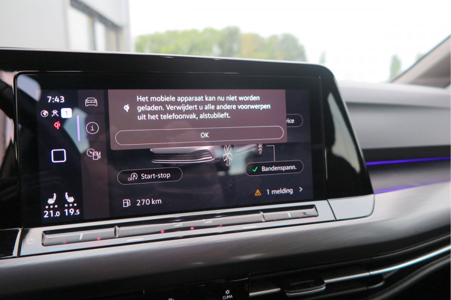 Volkswagen Golf 1.5 eTSI 150pk DSG 1st Edition ,. Pano, Virtual cockpit, LED verl. Electr. bestuurdersstoel met massage , Navigatie , DAB+ Carplay,  Stoelverw etc. Volkswagen Golf 1.5 eTSI 150pk DSG 1st Edition ,. Pano, Virtual cockpit, LED verl. Electr. bestuurdersstoel met massage , Navigatie , DAB+ Carplay,  Stoelverw etc.