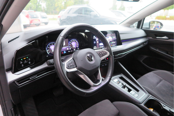 Volkswagen Golf 1.5 eTSI 150pk DSG 1st Edition ,. Pano, Virtual cockpit, LED verl. Electr. bestuurdersstoel met massage , Navigatie , DAB+ Carplay,  Stoelverw etc. Volkswagen Golf 1.5 eTSI 150pk DSG 1st Edition ,. Pano, Virtual cockpit, LED verl. Electr. bestuurdersstoel met massage , Navigatie , DAB+ Carplay,  Stoelverw etc.