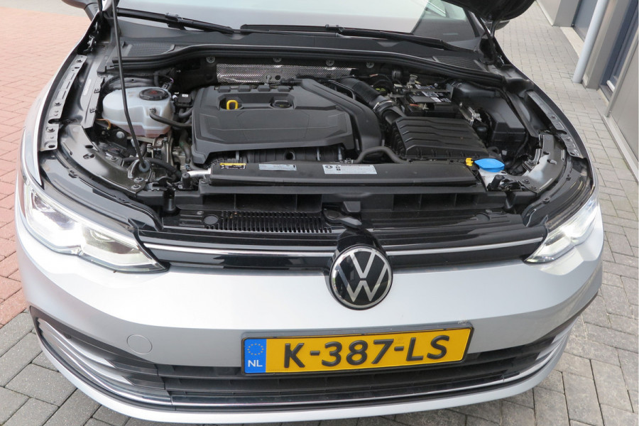 Volkswagen Golf 1.5 eTSI 150pk DSG 1st Edition ,. Pano, Virtual cockpit, LED verl. Electr. bestuurdersstoel met massage , Navigatie , DAB+ Carplay,  Stoelverw etc. Volkswagen Golf 1.5 eTSI 150pk DSG 1st Edition ,. Pano, Virtual cockpit, LED verl. Electr. bestuurdersstoel met massage , Navigatie , DAB+ Carplay,  Stoelverw etc.