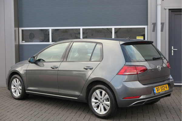 Volkswagen Golf 1.0 TSI 85kw 116pk Comfortline ,6 bak, Adaptive cruise,Carplay, LMV,Parkeersensoren, Navi , Stuurwiel multifunctioneel, etc.