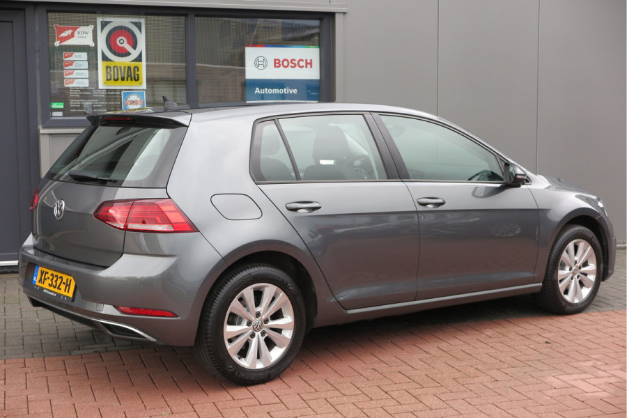 Volkswagen Golf 1.0 TSI 85kw 116pk Comfortline ,6 bak, Adaptive cruise,Carplay, LMV,Parkeersensoren, Navi , Stuurwiel multifunctioneel, etc.