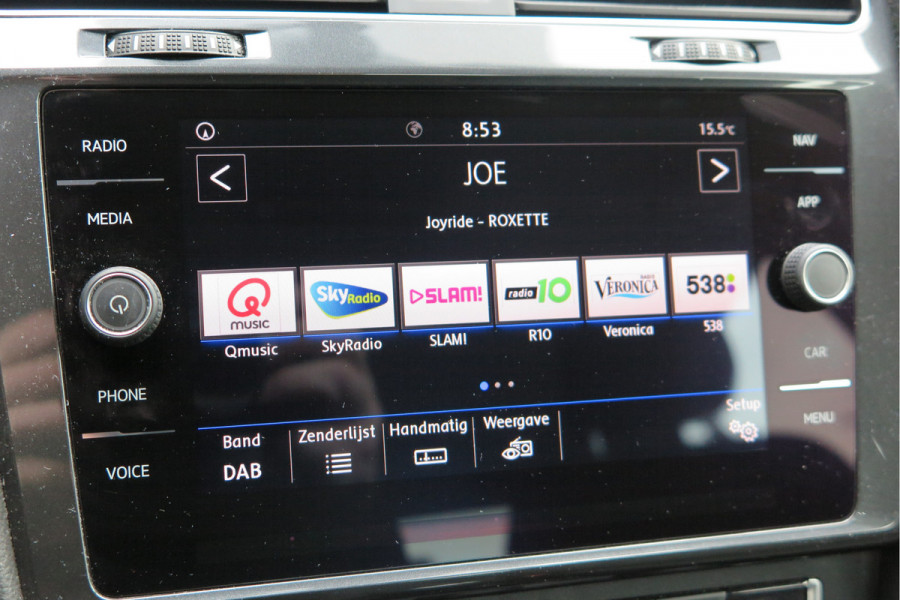 Volkswagen Golf 1.0 TSI 85kw 116pk Comfortline ,6 bak, Adaptive cruise,Carplay, LMV,Parkeersensoren, Navi , Stuurwiel multifunctioneel, etc.