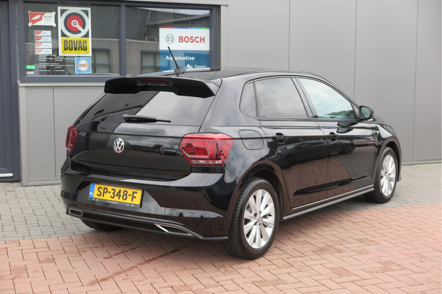 Volkswagen Polo 1.0 TSI 85kw 116pk Highline R-Line , Panoramadak, Led , PDC, Cruise, Carplay , Achteruitrijcamera , Sportstoelen , Actieve demping .DAB+, etc . Volkswagen Polo 1.0 TSI 85kw 116pk Highline R-Line , Panoramadak, Led , PDC, Cruise, Carplay , Achteruitrijcamera , Sportstoelen , Actieve demping .DAB+, etc .