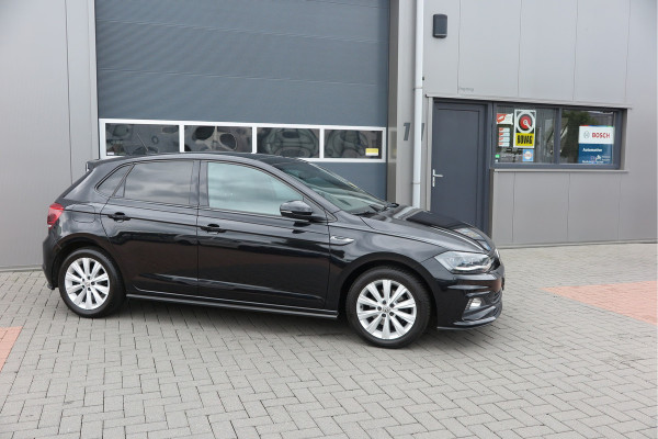 Volkswagen Polo 1.0 TSI 85kw 116pk Highline R-Line , Panoramadak, Led , PDC, Cruise, Carplay , Achteruitrijcamera , Sportstoelen , Actieve demping .DAB+, etc . Volkswagen Polo 1.0 TSI 85kw 116pk Highline R-Line , Panoramadak, Led , PDC, Cruise, Carplay , Achteruitrijcamera , Sportstoelen , Actieve demping .DAB+, etc .