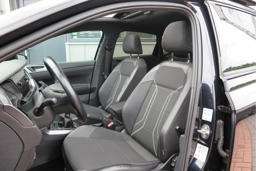 Volkswagen Polo 1.0 TSI 85kw 116pk Highline R-Line , Panoramadak, Led , PDC, Cruise, Carplay , Achteruitrijcamera , Sportstoelen , Actieve demping .DAB+, etc . Volkswagen Polo 1.0 TSI 85kw 116pk Highline R-Line , Panoramadak, Led , PDC, Cruise, Carplay , Achteruitrijcamera , Sportstoelen , Actieve demping .DAB+, etc .