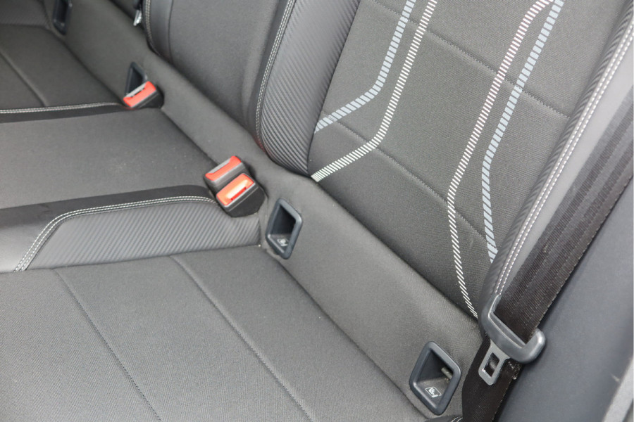 Volkswagen Polo 1.0 TSI 85kw 116pk Highline R-Line , Panoramadak, Led , PDC, Cruise, Carplay , Achteruitrijcamera , Sportstoelen , Actieve demping .DAB+, etc . Volkswagen Polo 1.0 TSI 85kw 116pk Highline R-Line , Panoramadak, Led , PDC, Cruise, Carplay , Achteruitrijcamera , Sportstoelen , Actieve demping .DAB+, etc .