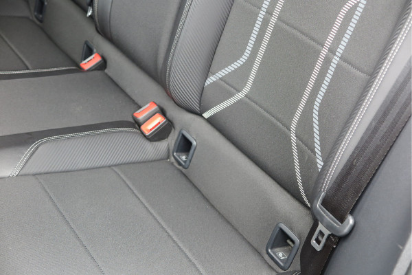 Volkswagen Polo 1.0 TSI 85kw 116pk Highline R-Line , Panoramadak, Led , PDC, Cruise, Carplay , Achteruitrijcamera , Sportstoelen , Actieve demping .DAB+, etc . Volkswagen Polo 1.0 TSI 85kw 116pk Highline R-Line , Panoramadak, Led , PDC, Cruise, Carplay , Achteruitrijcamera , Sportstoelen , Actieve demping .DAB+, etc .