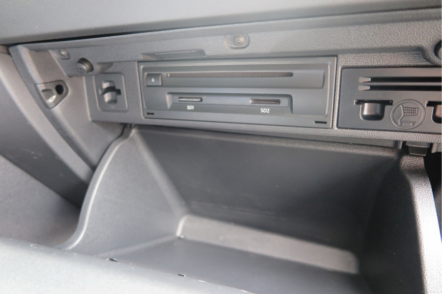 Volkswagen Polo 1.0 TSI 85kw 116pk Highline R-Line , Panoramadak, Led , PDC, Cruise, Carplay , Achteruitrijcamera , Sportstoelen , Actieve demping .DAB+, etc . Volkswagen Polo 1.0 TSI 85kw 116pk Highline R-Line , Panoramadak, Led , PDC, Cruise, Carplay , Achteruitrijcamera , Sportstoelen , Actieve demping .DAB+, etc .