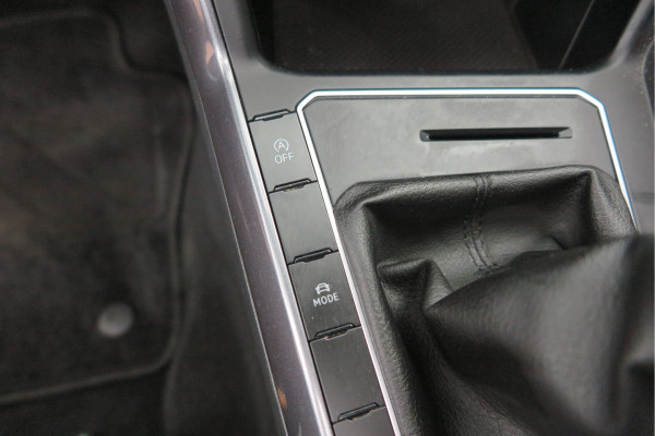 Volkswagen Polo 1.0 TSI 85kw 116pk Highline R-Line , Panoramadak, Led , PDC, Cruise, Carplay , Achteruitrijcamera , Sportstoelen , Actieve demping .DAB+, etc . Volkswagen Polo 1.0 TSI 85kw 116pk Highline R-Line , Panoramadak, Led , PDC, Cruise, Carplay , Achteruitrijcamera , Sportstoelen , Actieve demping .DAB+, etc .