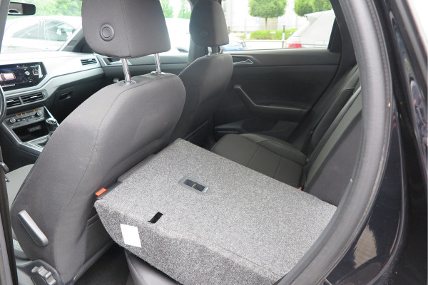 Volkswagen Polo 1.0 TSI 85kw 116pk Highline R-Line , Panoramadak, Led , PDC, Cruise, Carplay , Achteruitrijcamera , Sportstoelen , Actieve demping .DAB+, etc . Volkswagen Polo 1.0 TSI 85kw 116pk Highline R-Line , Panoramadak, Led , PDC, Cruise, Carplay , Achteruitrijcamera , Sportstoelen , Actieve demping .DAB+, etc .