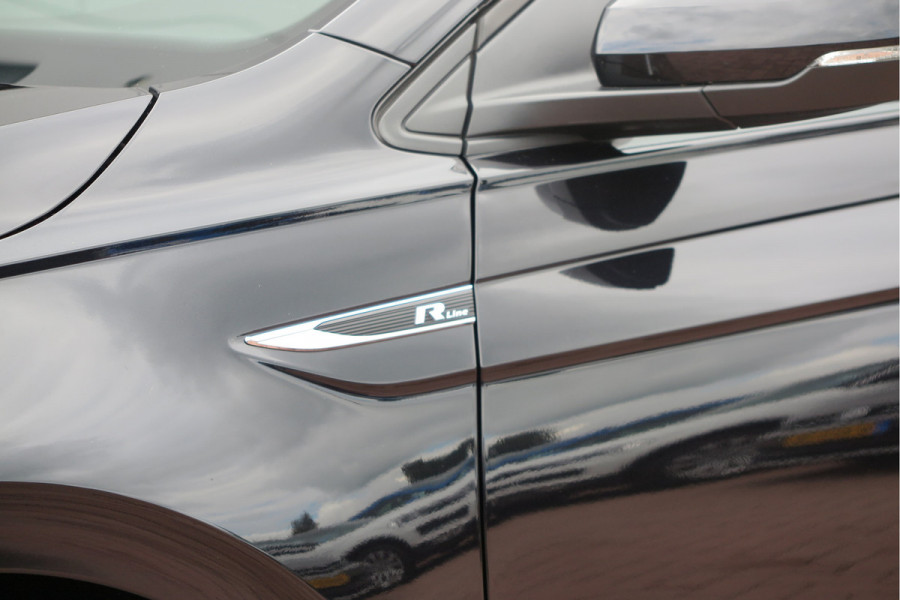 Volkswagen Polo 1.0 TSI 85kw 116pk Highline R-Line , Panoramadak, Led , PDC, Cruise, Carplay , Achteruitrijcamera , Sportstoelen , Actieve demping .DAB+, etc . Volkswagen Polo 1.0 TSI 85kw 116pk Highline R-Line , Panoramadak, Led , PDC, Cruise, Carplay , Achteruitrijcamera , Sportstoelen , Actieve demping .DAB+, etc .