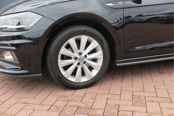 Volkswagen Polo 1.0 TSI 85kw 116pk Highline R-Line , Panoramadak, Led , PDC, Cruise, Carplay , Achteruitrijcamera , Sportstoelen , Actieve demping .DAB+, etc . Volkswagen Polo 1.0 TSI 85kw 116pk Highline R-Line , Panoramadak, Led , PDC, Cruise, Carplay , Achteruitrijcamera , Sportstoelen , Actieve demping .DAB+, etc .