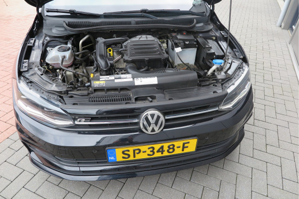 Volkswagen Polo 1.0 TSI 85kw 116pk Highline R-Line , Panoramadak, Led , PDC, Cruise, Carplay , Achteruitrijcamera , Sportstoelen , Actieve demping .DAB+, etc . Volkswagen Polo 1.0 TSI 85kw 116pk Highline R-Line , Panoramadak, Led , PDC, Cruise, Carplay , Achteruitrijcamera , Sportstoelen , Actieve demping .DAB+, etc .