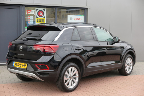Volkswagen T-Roc 1.5 TSI 150pk DSG Life Edition, Camera,Navigatie,Virtual cockpit, ACC, Carplay ,Keyless ,Led verlichting ,Stoelverwarming, Schakelmogelijkheid stuurwiel, etc. slechts 3000km! Fabrieksgarantie t/m 02-2027. Volkswagen T-Roc 1.5 TSI 150pk DSG Life Edition, Camera,Navigatie,Virtual cockpit, ACC, Carplay ,Keyless ,Led verlichting ,Stoelverwarming, Schakelmogelijkheid stuurwiel, etc. slechts 3000km! Fabrieksgarantie t/m 02-2027.