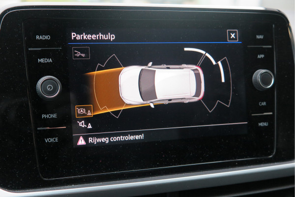 Volkswagen T-Roc 1.5 TSI 150pk DSG Life Edition, Camera,Navigatie,Virtual cockpit, ACC, Carplay ,Keyless ,Led verlichting ,Stoelverwarming, Schakelmogelijkheid stuurwiel, etc. slechts 3000km! Fabrieksgarantie t/m 02-2027. Volkswagen T-Roc 1.5 TSI 150pk DSG Life Edition, Camera,Navigatie,Virtual cockpit, ACC, Carplay ,Keyless ,Led verlichting ,Stoelverwarming, Schakelmogelijkheid stuurwiel, etc. slechts 3000km! Fabrieksgarantie t/m 02-2027.