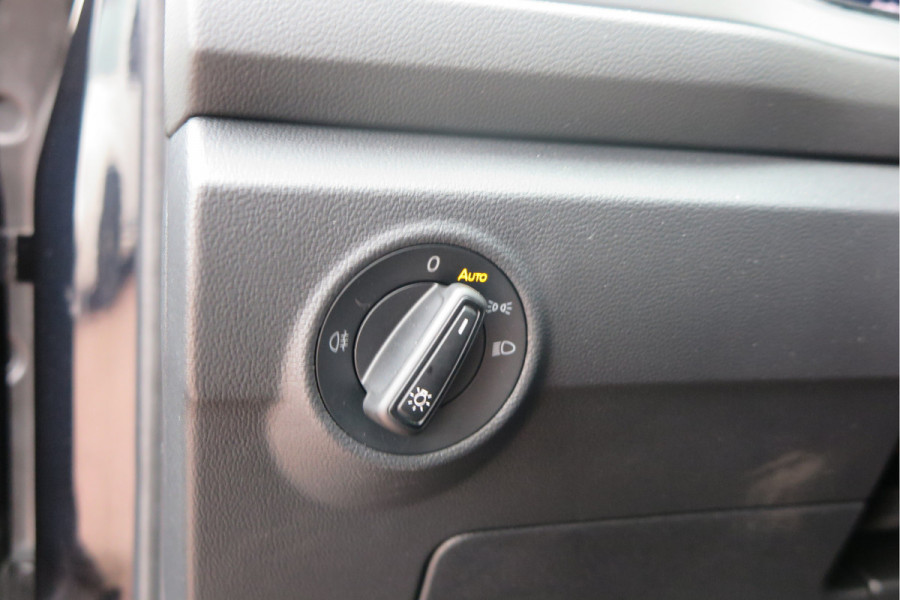 Volkswagen T-Roc 1.5 TSI 150pk DSG Life Edition, Camera,Navigatie,Virtual cockpit, ACC, Carplay ,Keyless ,Led verlichting ,Stoelverwarming, Schakelmogelijkheid stuurwiel, etc. slechts 3000km! Fabrieksgarantie t/m 02-2027. Volkswagen T-Roc 1.5 TSI 150pk DSG Life Edition, Camera,Navigatie,Virtual cockpit, ACC, Carplay ,Keyless ,Led verlichting ,Stoelverwarming, Schakelmogelijkheid stuurwiel, etc. slechts 3000km! Fabrieksgarantie t/m 02-2027.