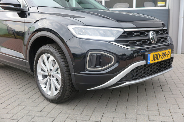 Volkswagen T-Roc 1.5 TSI 150pk DSG Life Edition, Camera,Navigatie,Virtual cockpit, ACC, Carplay ,Keyless ,Led verlichting ,Stoelverwarming, Schakelmogelijkheid stuurwiel, etc. slechts 3000km! Fabrieksgarantie t/m 02-2027. Volkswagen T-Roc 1.5 TSI 150pk DSG Life Edition, Camera,Navigatie,Virtual cockpit, ACC, Carplay ,Keyless ,Led verlichting ,Stoelverwarming, Schakelmogelijkheid stuurwiel, etc. slechts 3000km! Fabrieksgarantie t/m 02-2027.