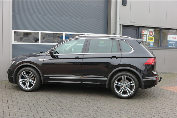 Volkswagen Tiguan 1.5 TSI 150pk DSG ACT R-Line Highline Virtual cockpit,  Led ,Stoelverwarming , PDC , Achterruitrijcamera , Adaptive cruise , Parkeerhulp , Trekhaak , Carplay ,etc. Volkswagen Tiguan 1.5 TSI 150pk DSG ACT R-Line Highline Virtual cockpit,  Led ,Stoelverwarming , PDC , Achterruitrijcamera , Adaptive cruise , Parkeerhulp , Trekhaak , Carplay ,etc.