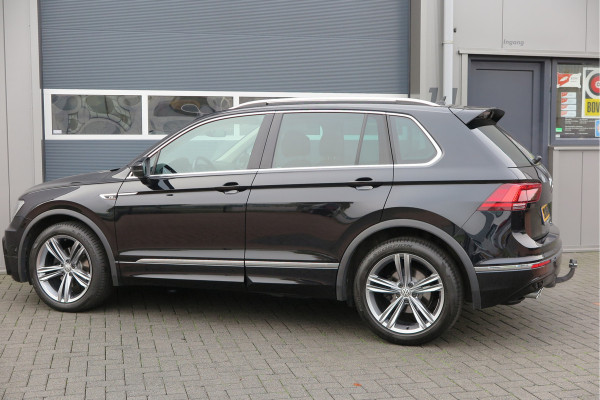 Volkswagen Tiguan 1.5 TSI 150pk DSG ACT R-Line Highline Virtual cockpit,  Led ,Stoelverwarming , PDC , Achterruitrijcamera , Adaptive cruise , Parkeerhulp , Trekhaak , Carplay ,etc. Volkswagen Tiguan 1.5 TSI 150pk DSG ACT R-Line Highline Virtual cockpit,  Led ,Stoelverwarming , PDC , Achterruitrijcamera , Adaptive cruise , Parkeerhulp , Trekhaak , Carplay ,etc.