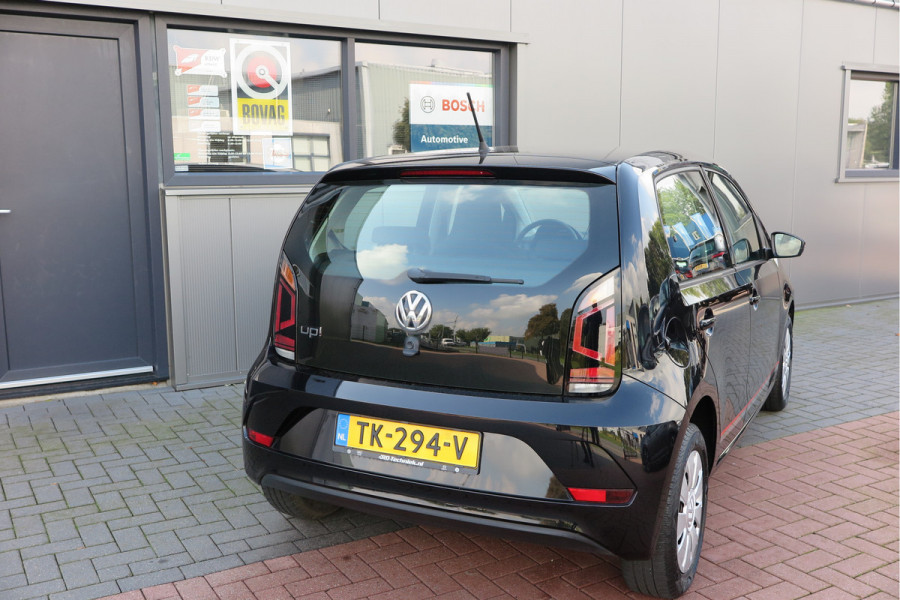 Volkswagen up! 1.0 BMT 60pk move up! , DAB+ radio, Maps&More , Airco , etc Cruisecontrol tegen €550,- meerprijs .