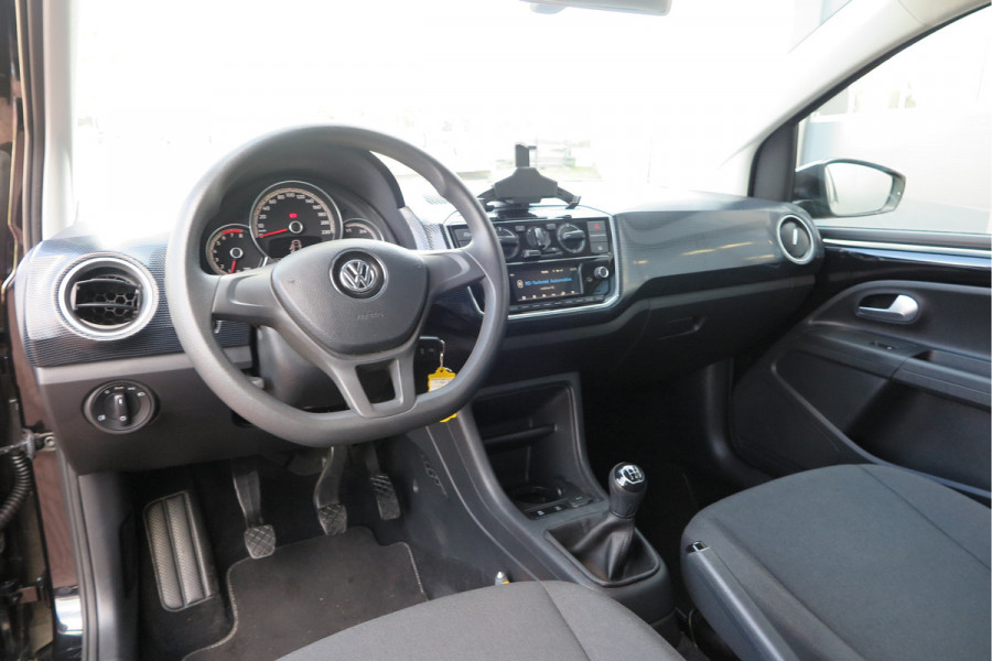 Volkswagen up! 1.0 BMT 60pk move up! , DAB+ radio, Maps&More , Airco , etc Cruisecontrol tegen €550,- meerprijs .