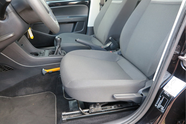 Volkswagen up! 1.0 BMT 60pk move up! , DAB+ radio, Maps&More , Airco , etc Cruisecontrol tegen €550,- meerprijs .