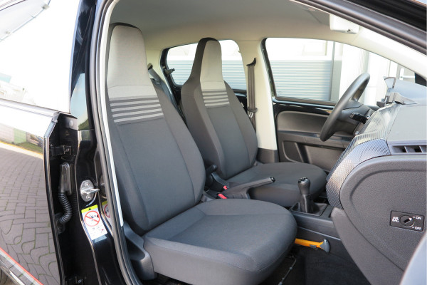 Volkswagen up! 1.0 BMT 60pk move up! , DAB+ radio, Maps&More , Airco , etc Cruisecontrol tegen €550,- meerprijs .