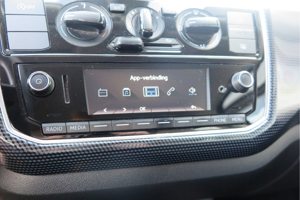 Volkswagen up! 1.0 BMT 60pk move up! , DAB+ radio, Maps&More , Airco , etc Cruisecontrol tegen €550,- meerprijs .