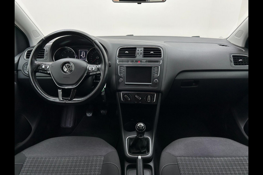 Volkswagen Polo Occasion 1.2 TSI Comfortline | Grijs | Airco | Tweedehands Volkswagen Polo | Zwarte velgen | Carplay