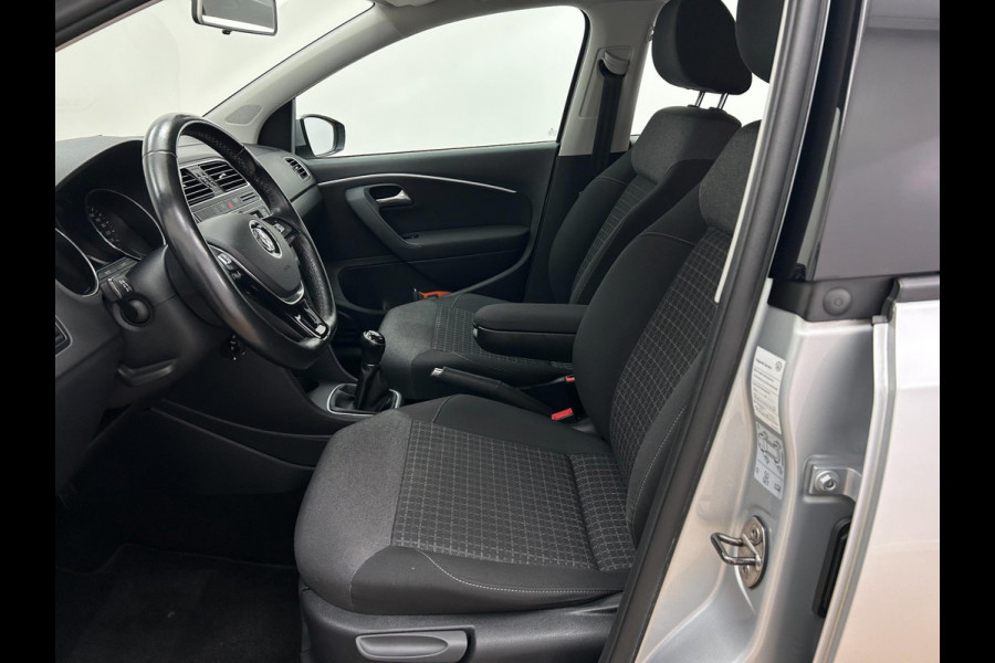 Volkswagen Polo Occasion 1.2 TSI Comfortline | Grijs | Airco | Tweedehands Volkswagen Polo | Zwarte velgen | Carplay
