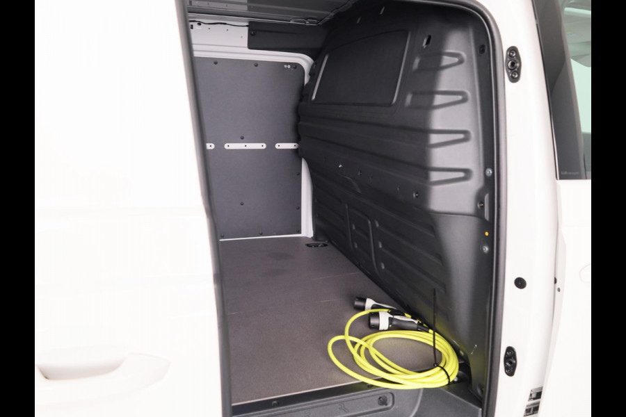 Volkswagen ID. Buzz Cargo 77 kWh 204 pk | Navigatie via App | Trekhaak (wegklapbaar) | Parkeersensoren | Achteruitrijcamera | Stoelverwarming | Volkswagen ID. Buzz Cargo 77 kWh 204 pk | Navigatie via App | Trekhaak (wegklapbaar) | Parkeersensoren | Achteruitrijcamera | Stoelverwarming |