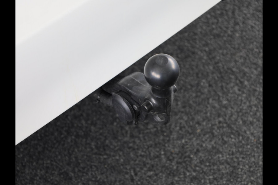 Volkswagen ID. Buzz Cargo 77 kWh 204 pk | Navigatie via App | Trekhaak (wegklapbaar) | Parkeersensoren | Achteruitrijcamera | Stoelverwarming | Volkswagen ID. Buzz Cargo 77 kWh 204 pk | Navigatie via App | Trekhaak (wegklapbaar) | Parkeersensoren | Achteruitrijcamera | Stoelverwarming |