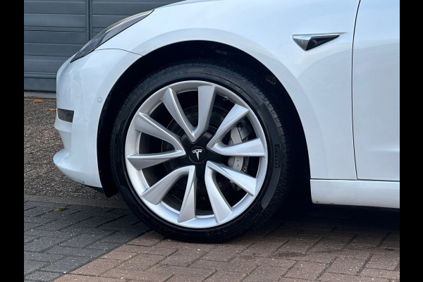 Tesla Model 3 Long Range AWD 75 kWh SOH 91%  TREKHAAK Tesla Model 3 Long Range AWD 75 kWh SOH 91%  TREKHAAK