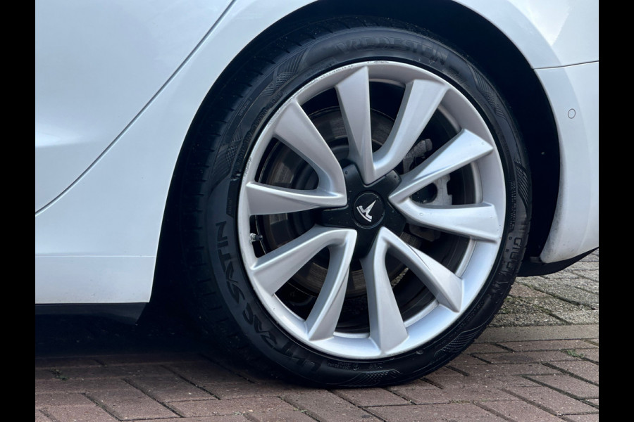 Tesla Model 3 Long Range AWD 75 kWh SOH 91%  TREKHAAK Tesla Model 3 Long Range AWD 75 kWh SOH 91%  TREKHAAK