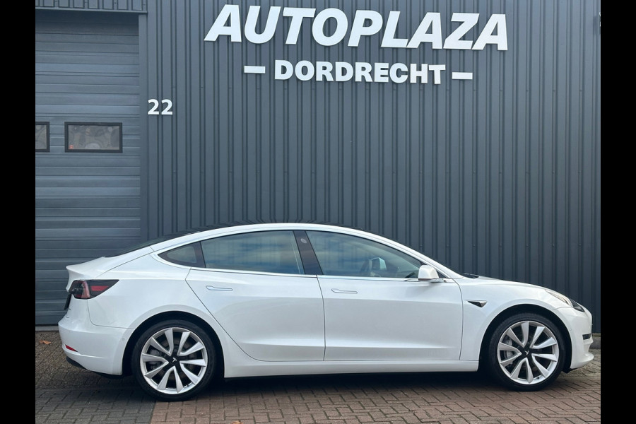 Tesla Model 3 Long Range AWD 75 kWh SOH 91%  TREKHAAK Tesla Model 3 Long Range AWD 75 kWh SOH 91%  TREKHAAK