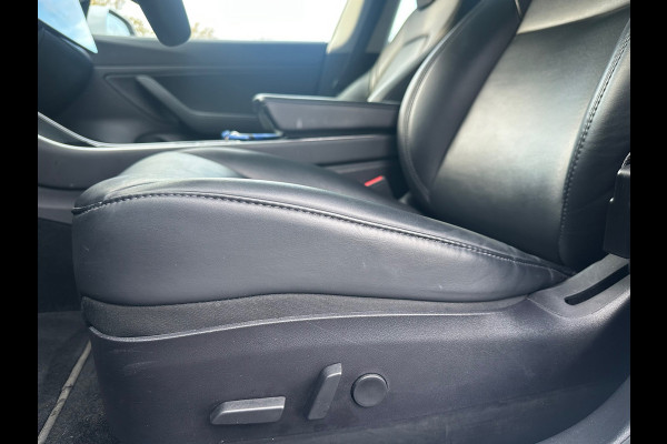 Tesla Model 3 Long Range AWD 75 kWh SOH 91%  TREKHAAK Tesla Model 3 Long Range AWD 75 kWh SOH 91%  TREKHAAK