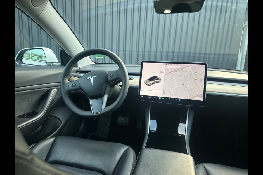 Tesla Model 3 Long Range AWD 75 kWh SOH 91%  TREKHAAK Tesla Model 3 Long Range AWD 75 kWh SOH 91%  TREKHAAK